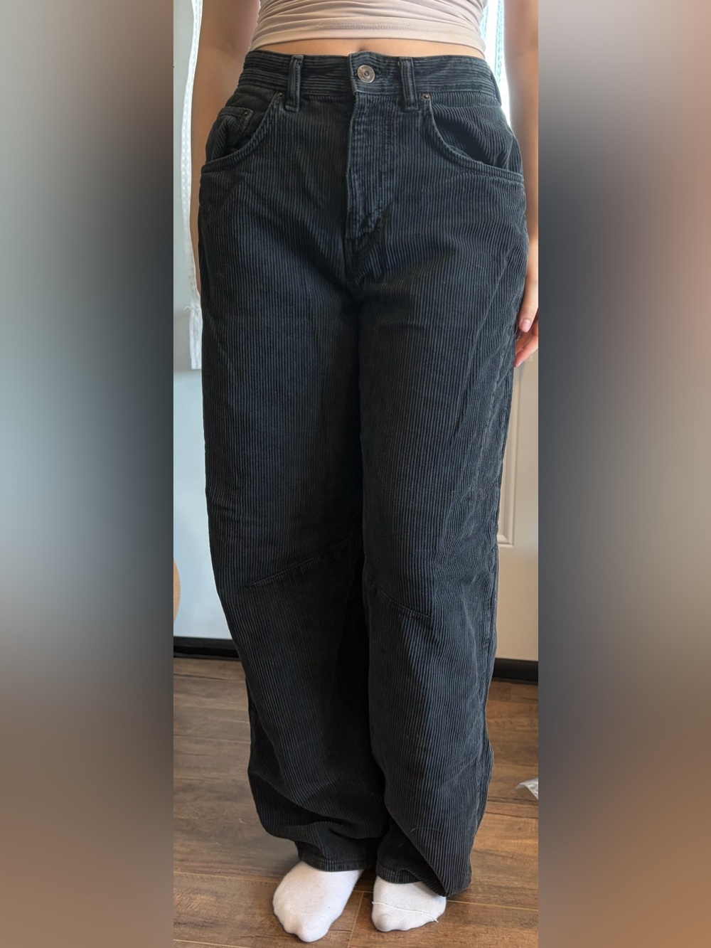 Wide Leg/Barrel Leg Black Corduroy Pants - Picture 4 of 6
